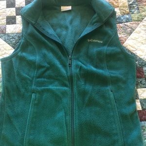 Columbia Fleece Vest - size small